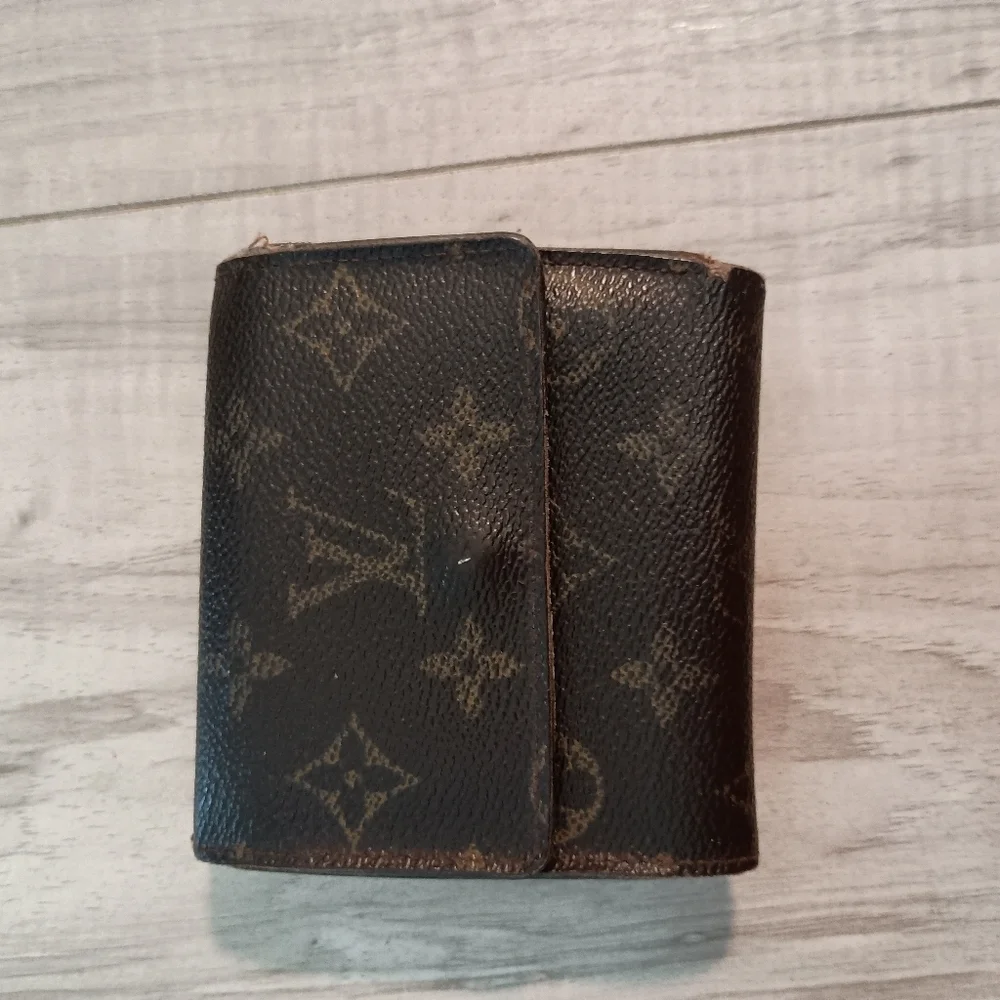 Authentic Louis Vuitton Monogram Portefeiulle Elise Trifold Wallet